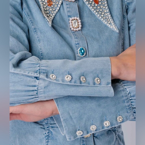 NEW WOMEN’S DENIM DIAMOND BEADED SHIRT - Picture 4 of 7